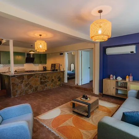 Nomadas Bed & Breakfast Yanıklar