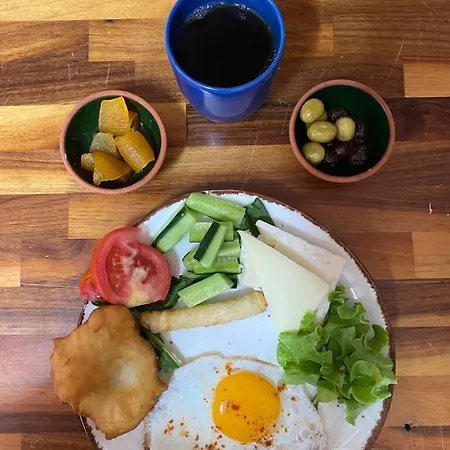 Bed and Breakfast Nomadas *