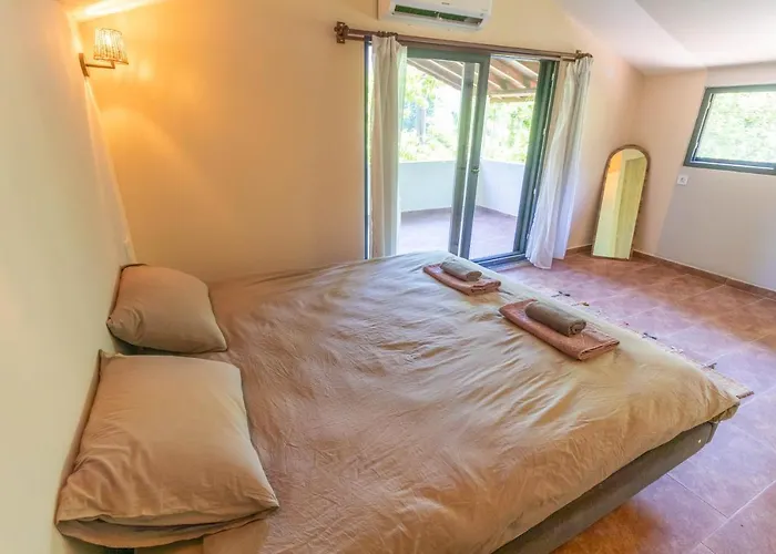 Bed & Breakfast Nomadas Yanıklar